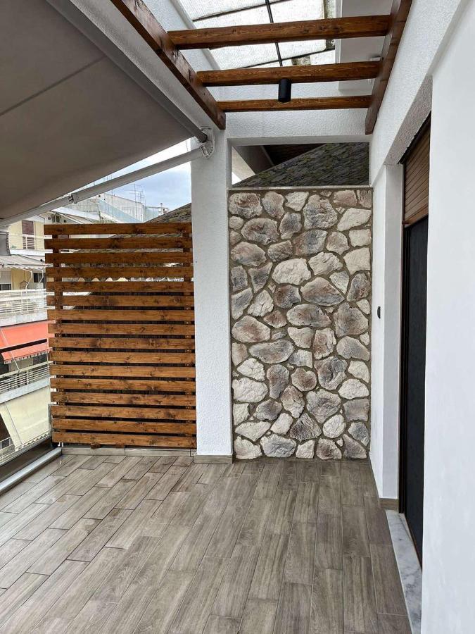 Luxury Townhouse Suite Larissa Exterior foto