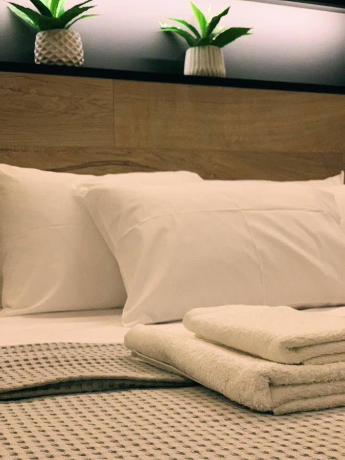 Luxury Townhouse Suite Larissa Exterior foto