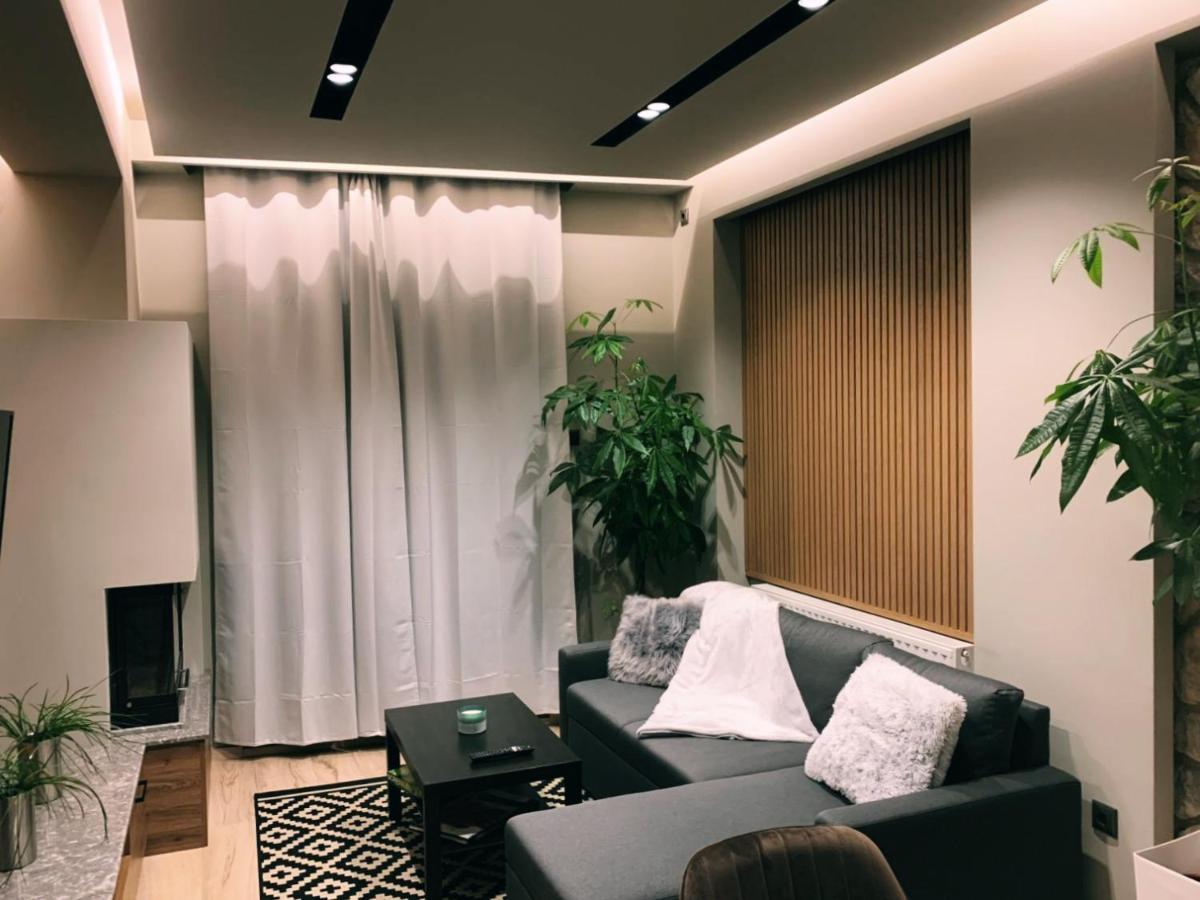 Luxury Townhouse Suite Larissa Exterior foto